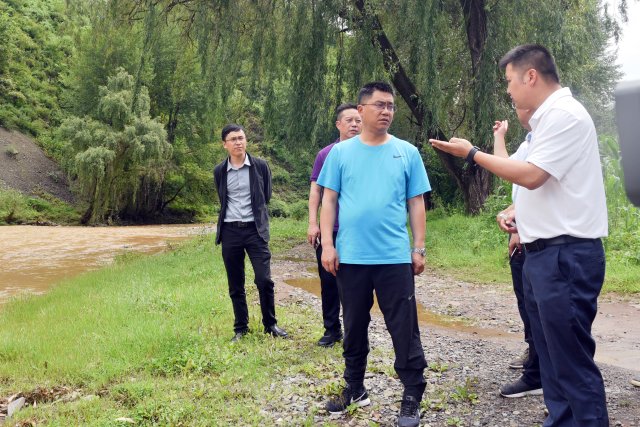 巡河.jpg