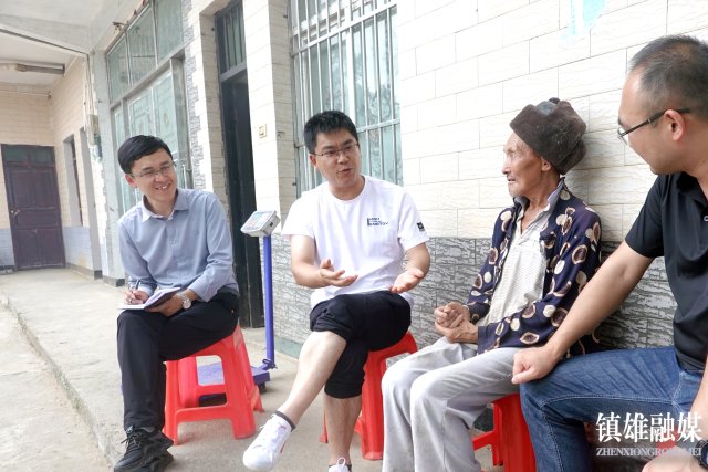 入户走访 (2).jpg