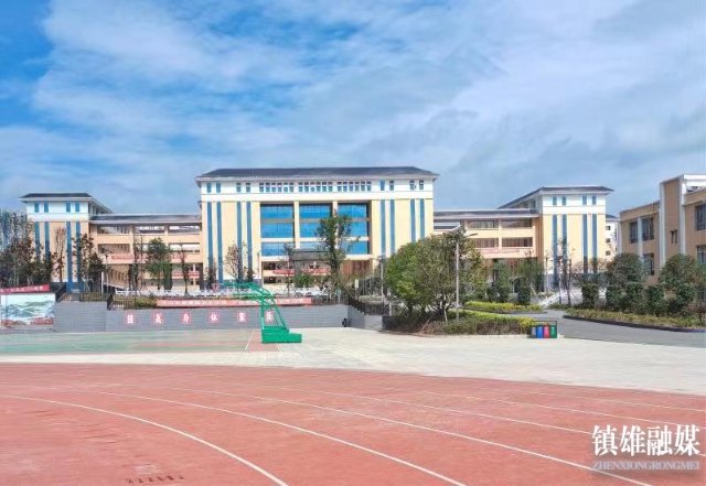 学校全景图.jpg